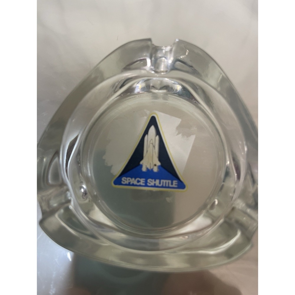 Vintage Clear Glass Souvenir Ashtray With Space Shuttle 1980 Kennedy Space Cente
